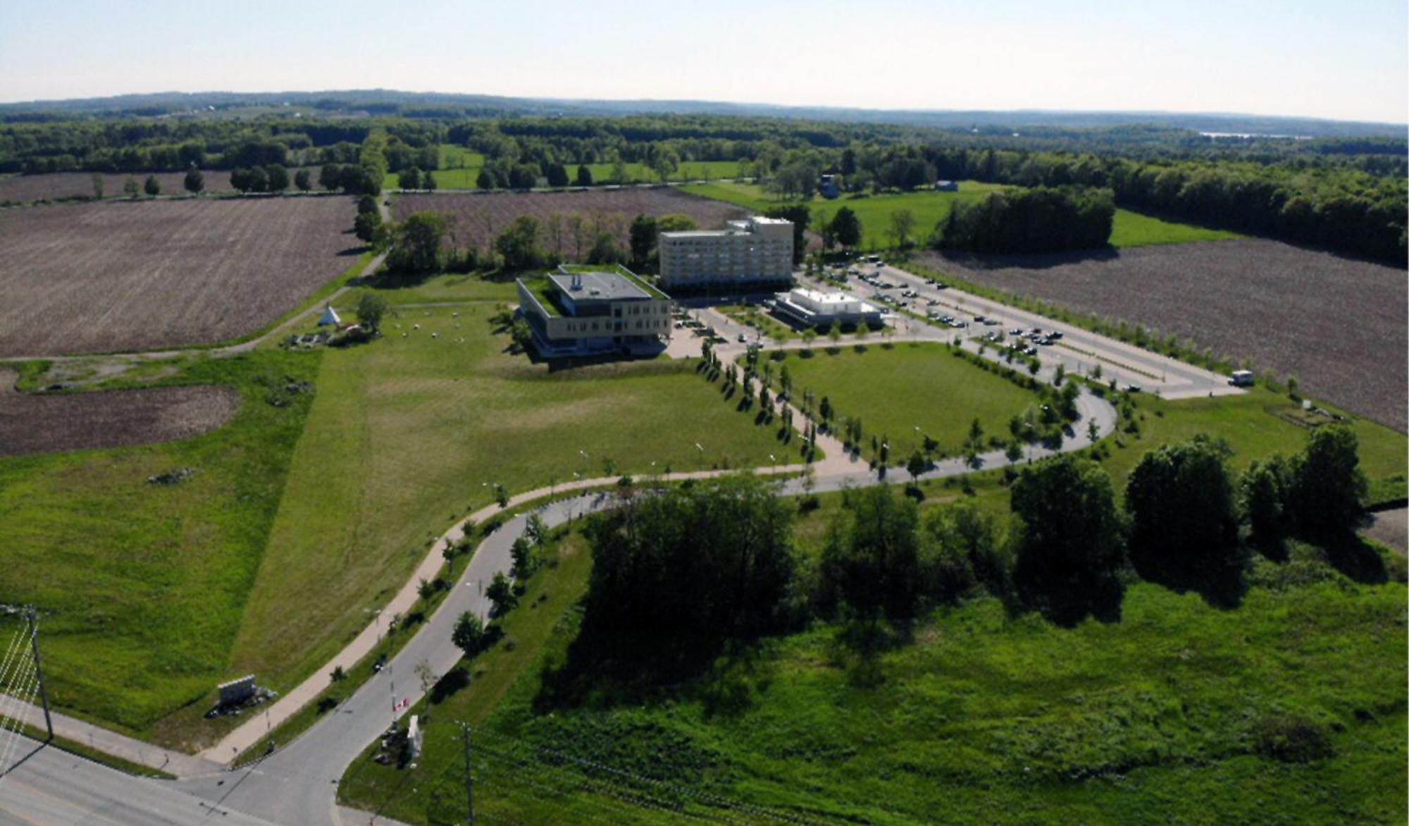 Lakehead University Residence And Conference Centre Orillia Esterno foto